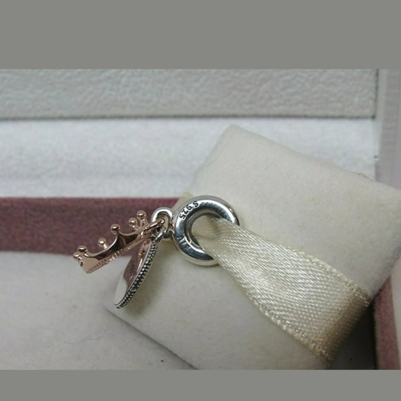 Pandora Queen and Regal Crown dangle charm. - Picture 3 of 8